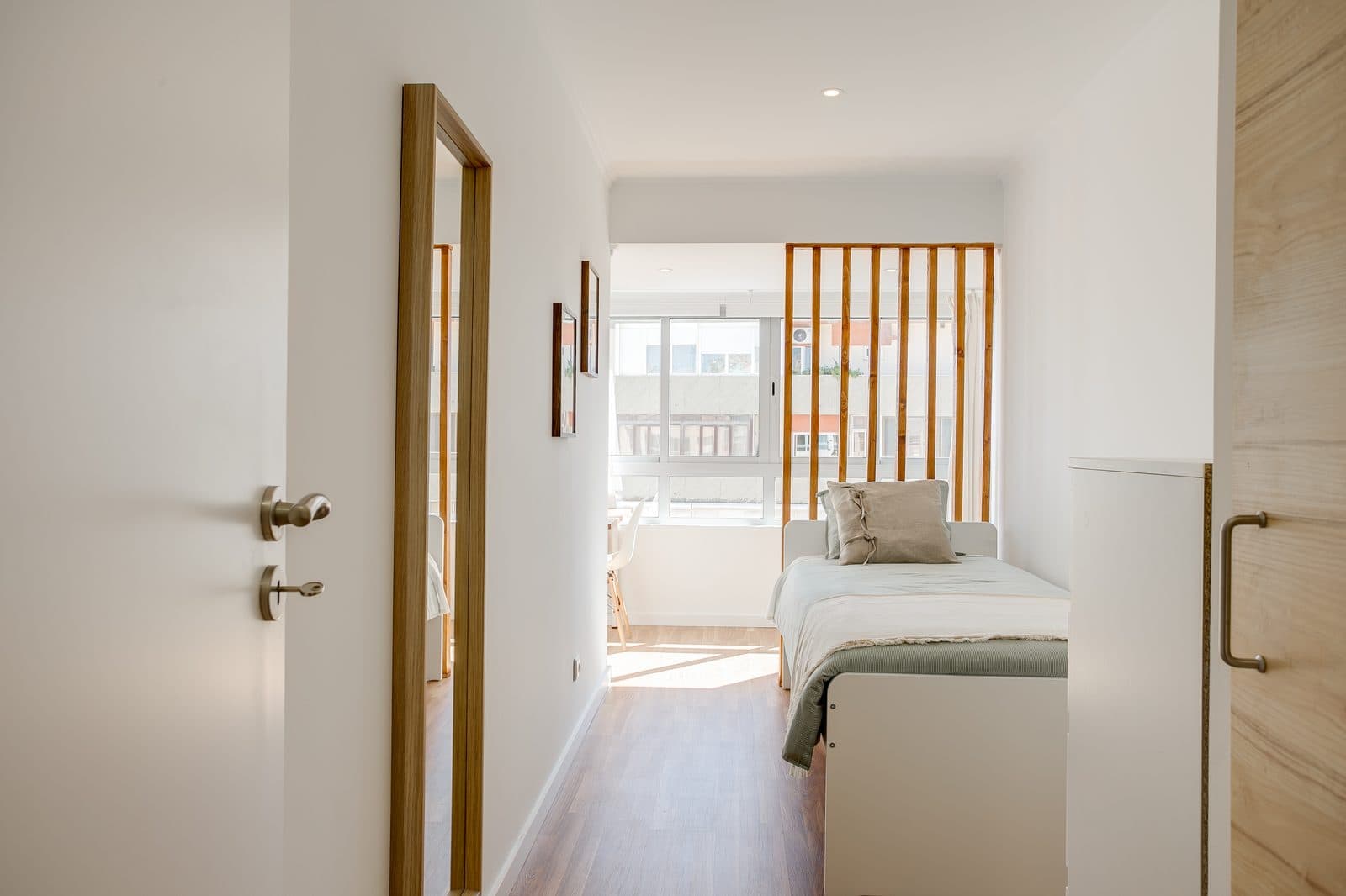AO Room 8